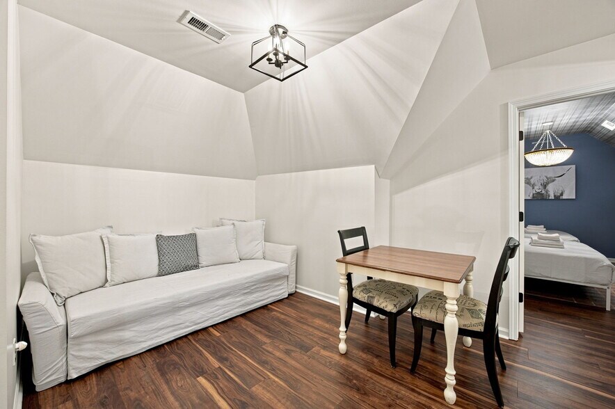 More Photos Of 9544 Brief Rd, Charlotte Specialty For Sale
