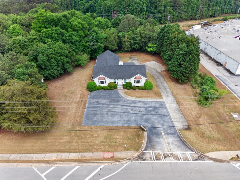 More Photos Of 2940 Rosebud Rd, Loganville Office For Sale