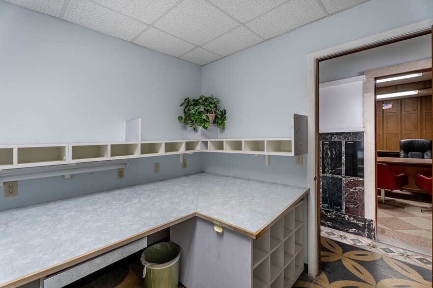 More Photos Of 1085 E Delavan Ave, Buffalo Warehouse For Sale