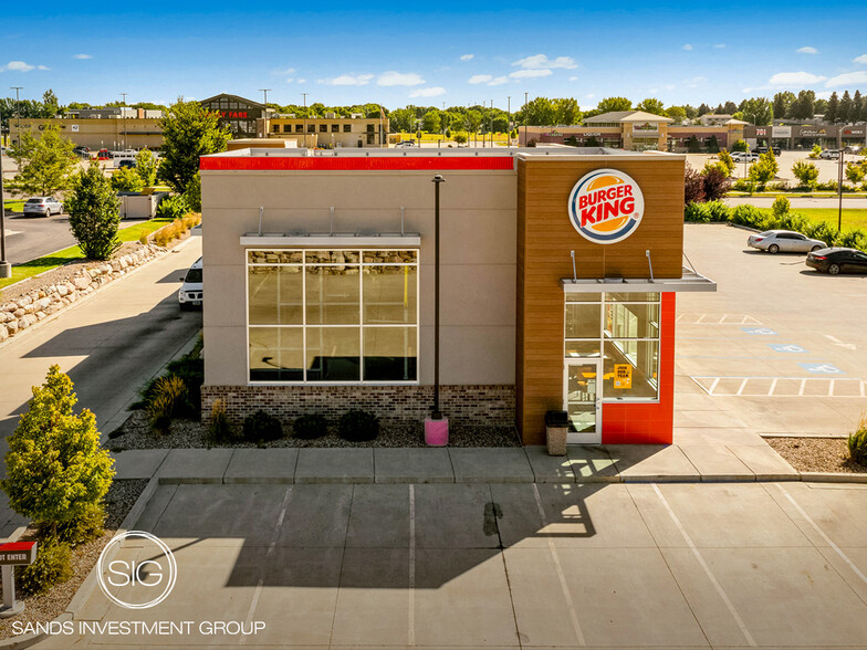 Primary Photo Of 3102 Yorktown Dr, Bismarck Fast Food For Sale