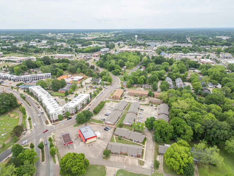 More Photos Of 302 Spring St, Starkville Land For Sale