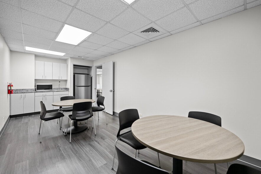 More Photos Of 500 N Water St, Corpus Christi Office For Lease