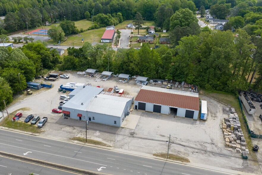 More Photos Of 728 N Main St, Emporia Auto Repair For Sale