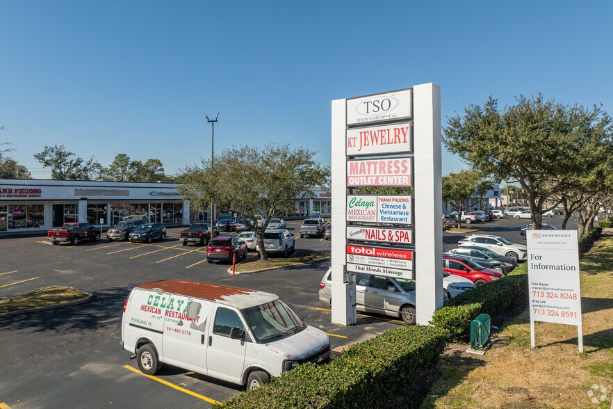 More Photos Of 3216-3254 E Broadway St, Pearland Unknown For Lease