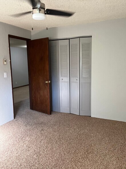 More Photos Of 5477 Donald St, Eugene Apartments For Sale