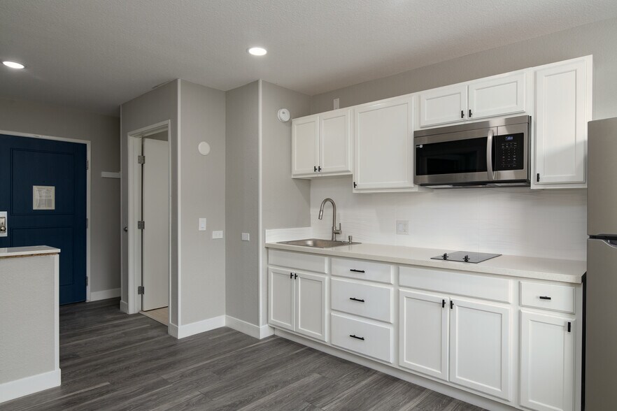 More Photos Of 3211 S 79th East Ave, Tulsa Apartments For Sale