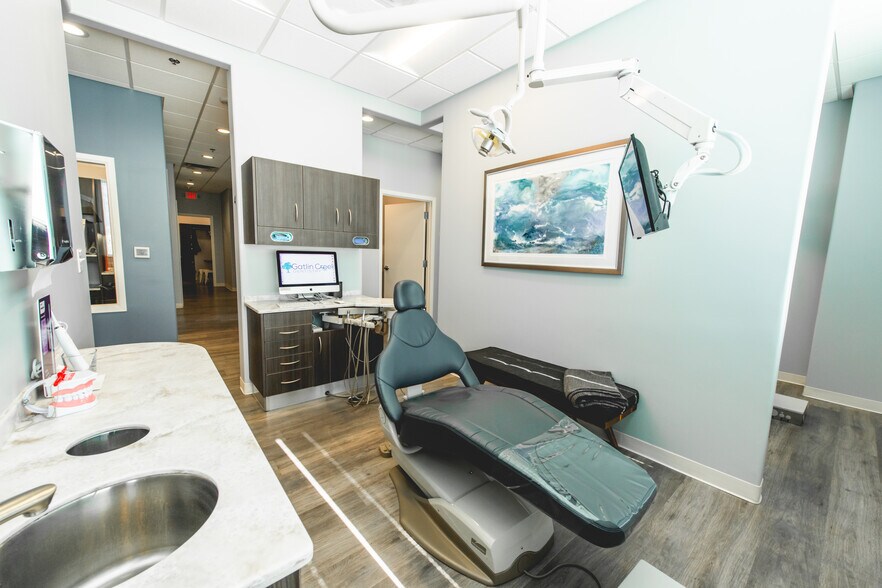 More Photos Of 13830 Sawyer Ranch Rd, Dripping Springs Medical For Lease