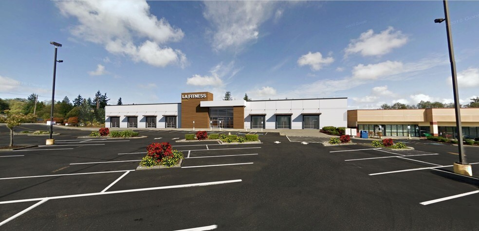 More Photos Of 13624 Highway 99, Everett Unknown For Lease