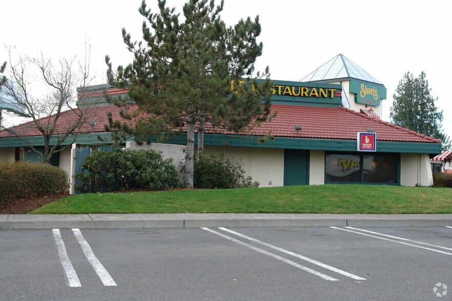 More Photos Of 2105-2643 SE Tualatin Valley Hwy, Hillsboro Unknown For Lease