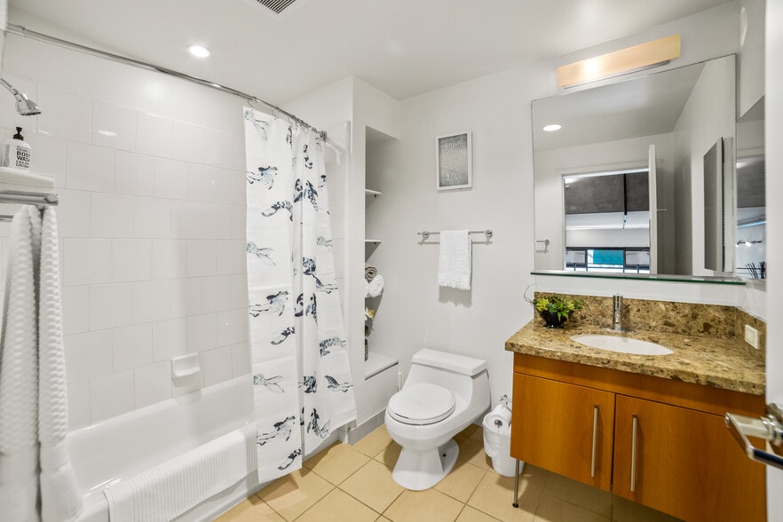 More Photos Of 350 11th Ave, San Diego Apartments For Sale