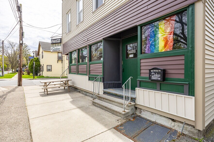 More Photos Of 789-791 Meigs St, Rochester Apartments For Sale