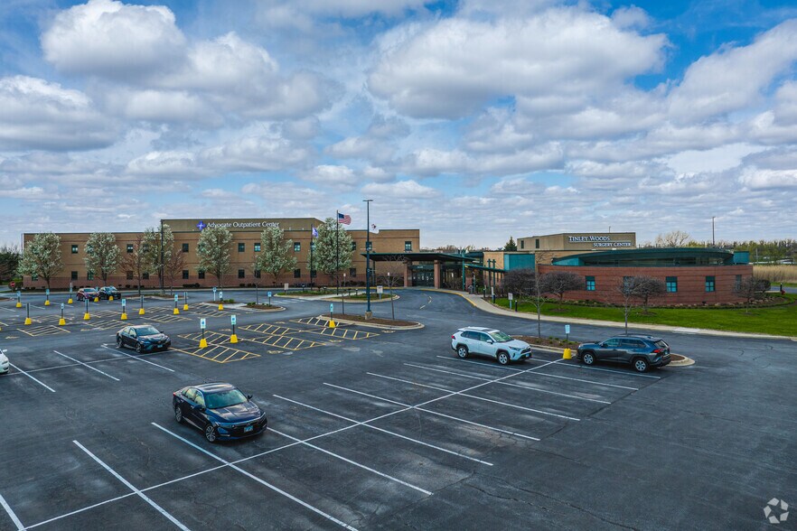 More Photos Of 18210 La Grange Rd, Tinley Park Medical For Lease