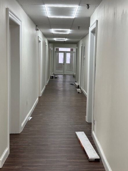 More Photos Of 201 W Market St, Kingsport Office For Lease