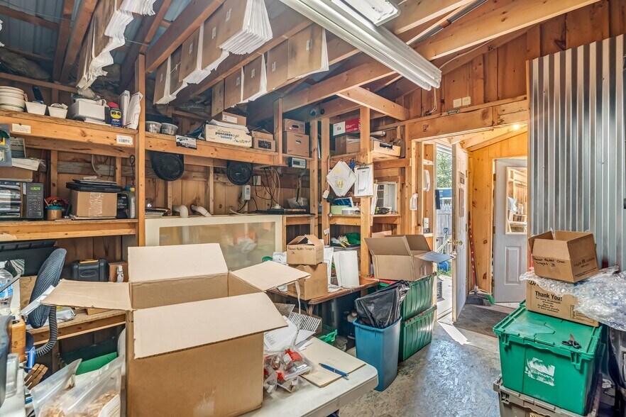 More Photos Of 40 North Rd, Swans Island Convenience Store For Sale