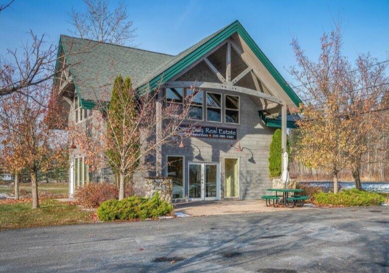 Primary Photo Of 204 4th, Dover Office For Lease