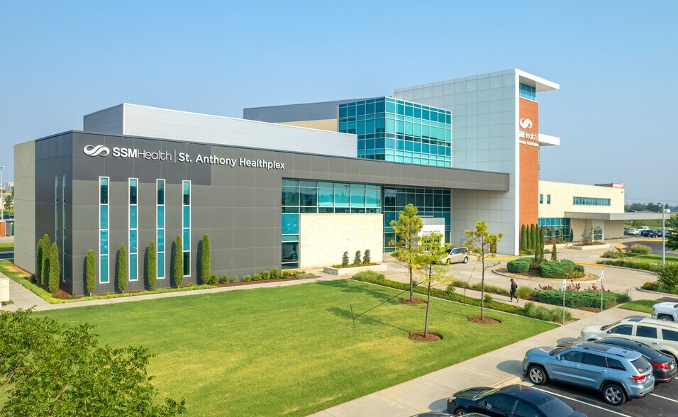 More Photos Of 13401 N Western Ave, Oklahoma City Hospital For Lease