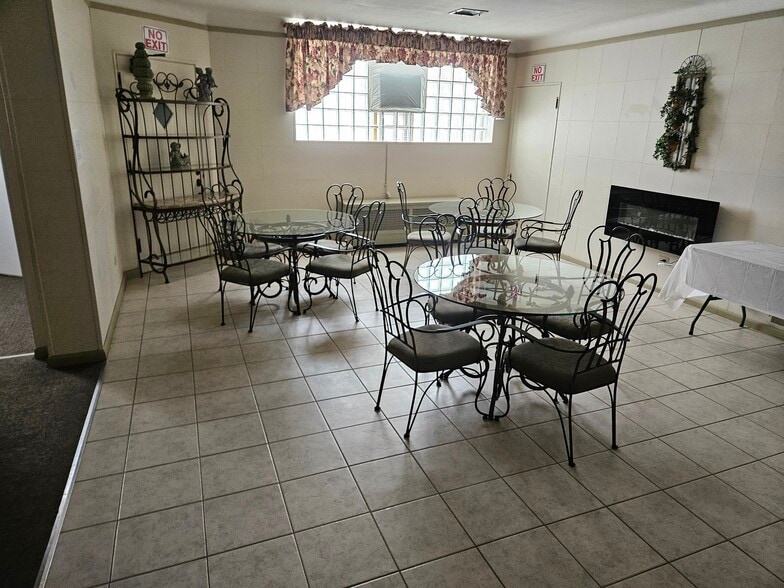 More Photos Of 248 155th Pl, Calumet City Specialty For Sale