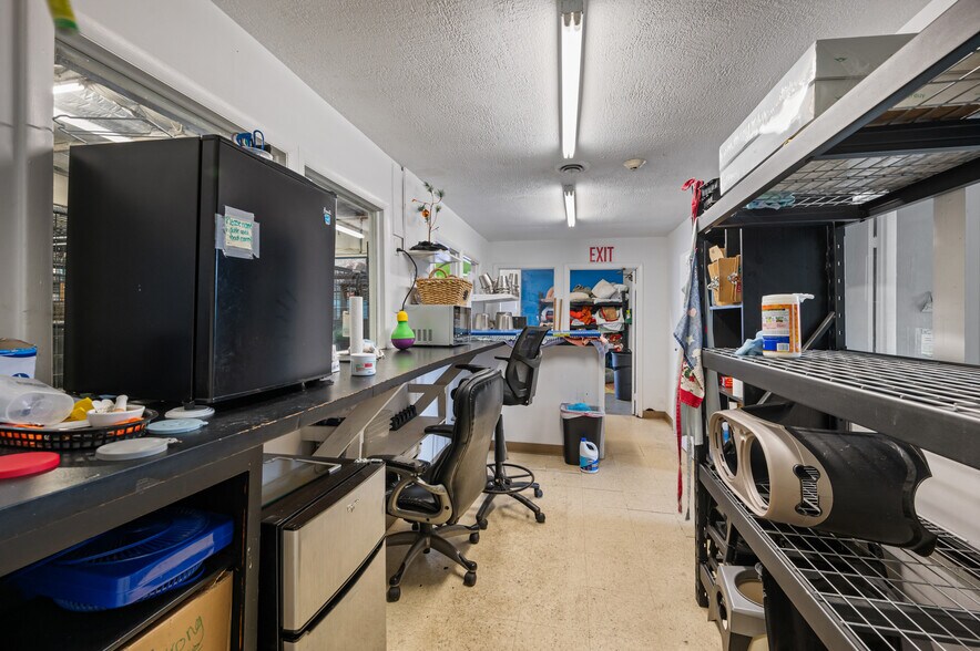 More Photos Of 12-28 McCandless Ave, Pittsburgh Light Distribution For Lease