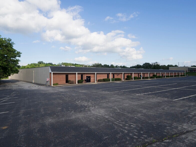 More Photos Of 1047 US Highway 127 S, Frankfort Medical For Sale