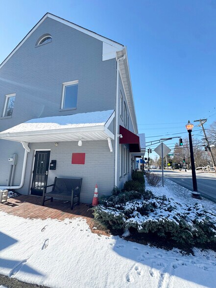 More Photos Of 756 River Rd, Fair Haven Office For Sale