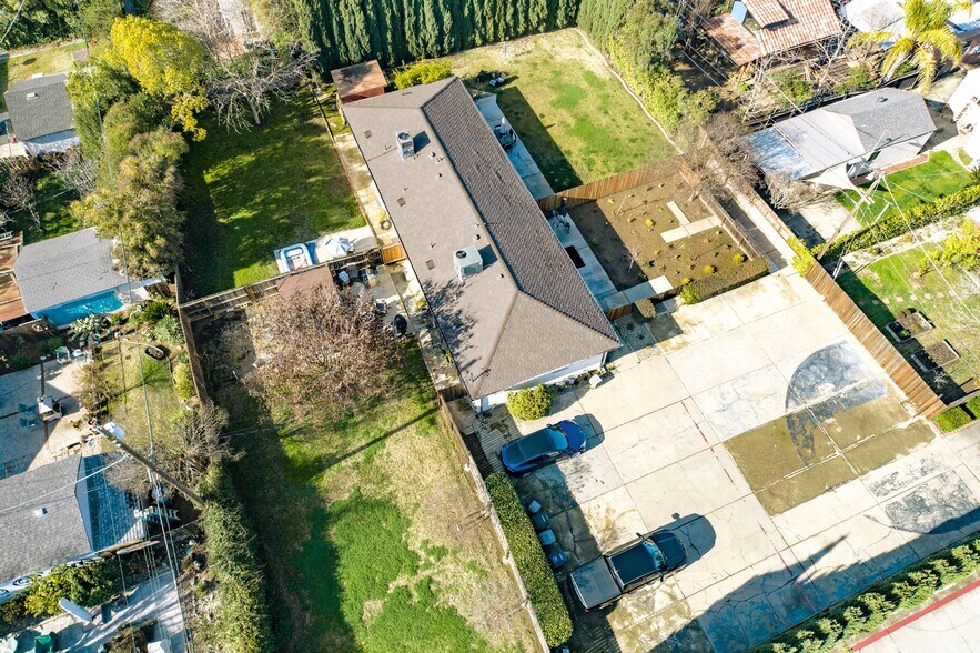 More Photos Of 5652-5654 Broadway, Sacramento Apartments For Sale