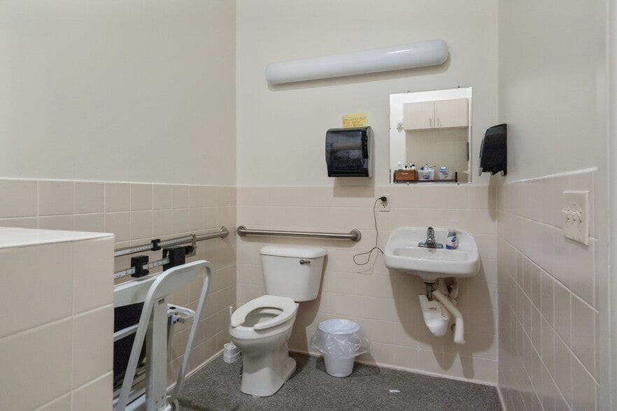 More Photos Of 311 NE 4th Ave, Crystal River Healthcare For Lease