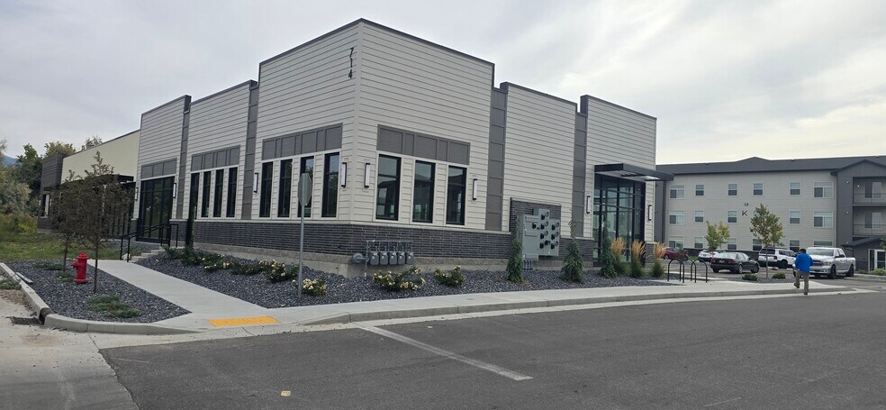 More Photos Of 714 W 400 N, Logan General Retail For Lease