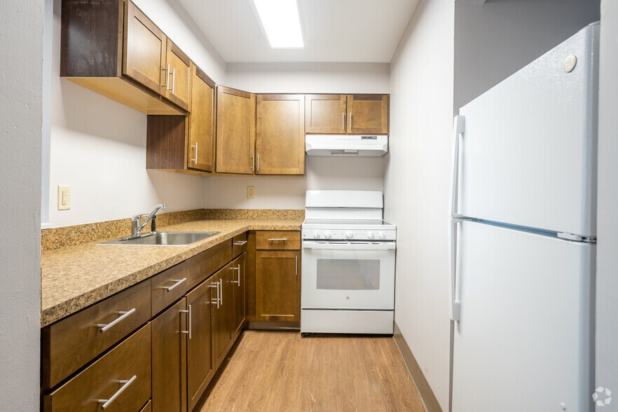 More Photos Of 195 Genesee St, Utica Apartments For Lease
