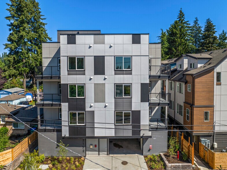More Photos Of 2152 N 185th St, Shoreline Apartments For Sale