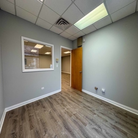 More Photos Of 101-107 N Oak Park Ave, Oak Park General Retail For Sale
