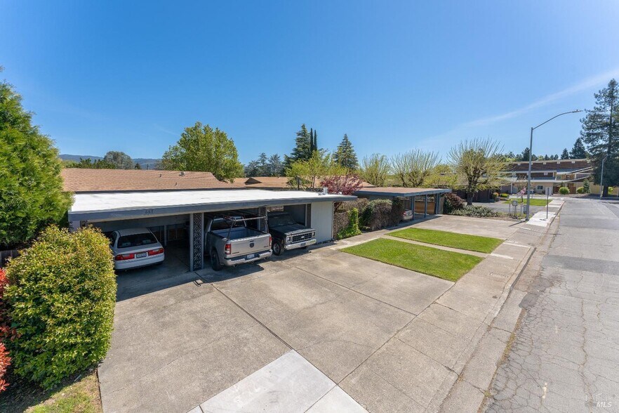 More Photos Of 649 Leslie St, Ukiah Apartments For Sale