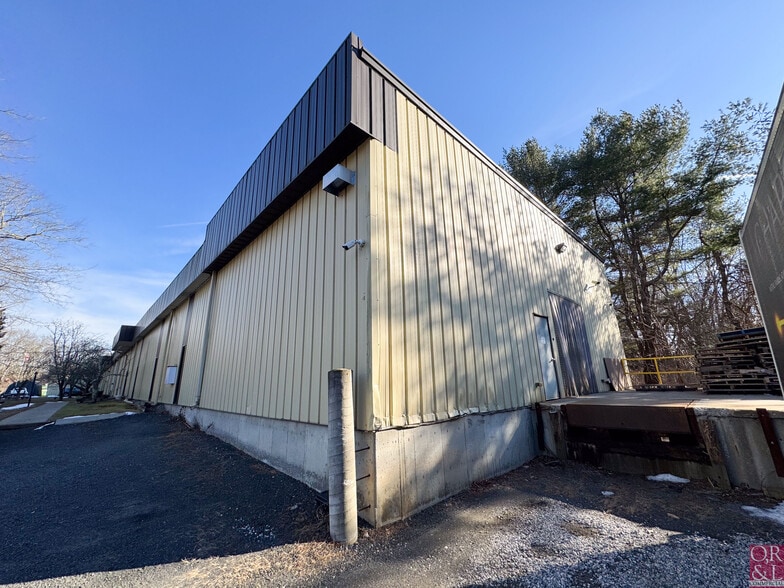 More Photos Of 10 Denlar Dr, Chester Manufacturing For Lease