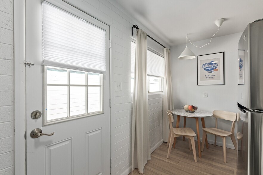 More Photos Of 4711 N 15th Ave, Phoenix Specialty For Sale