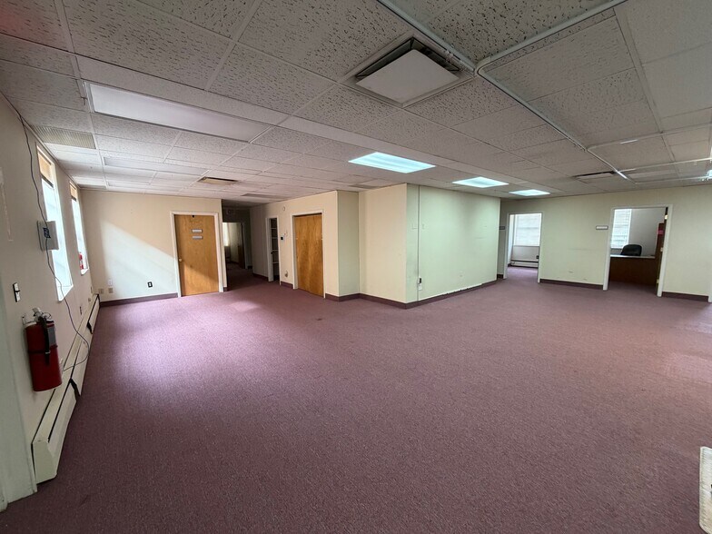 More Photos Of 790 Bloomfield Ave, Clifton Office For Lease