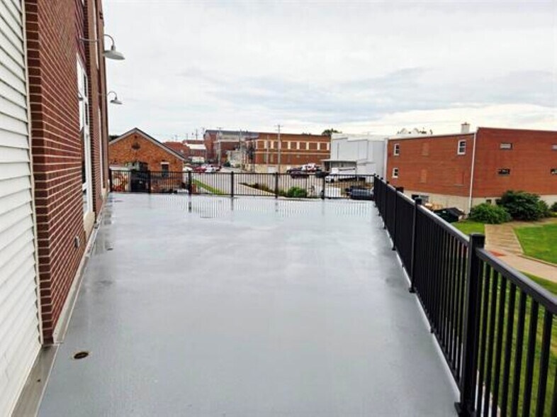 More Photos Of 120 Twin Steeples Cir NE, Dyersville General Retail For Lease