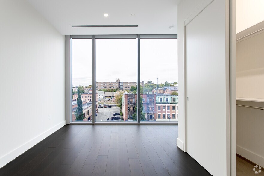 More Photos Of 160 Merrimack St, Haverhill Apartments For Sale