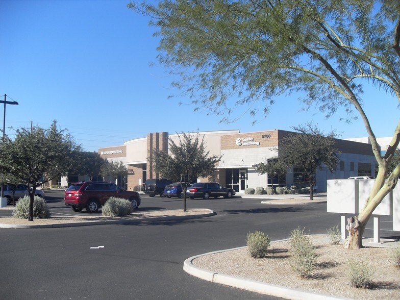 More Photos Of 5700 W Chandler Blvd, Chandler Coworking Space