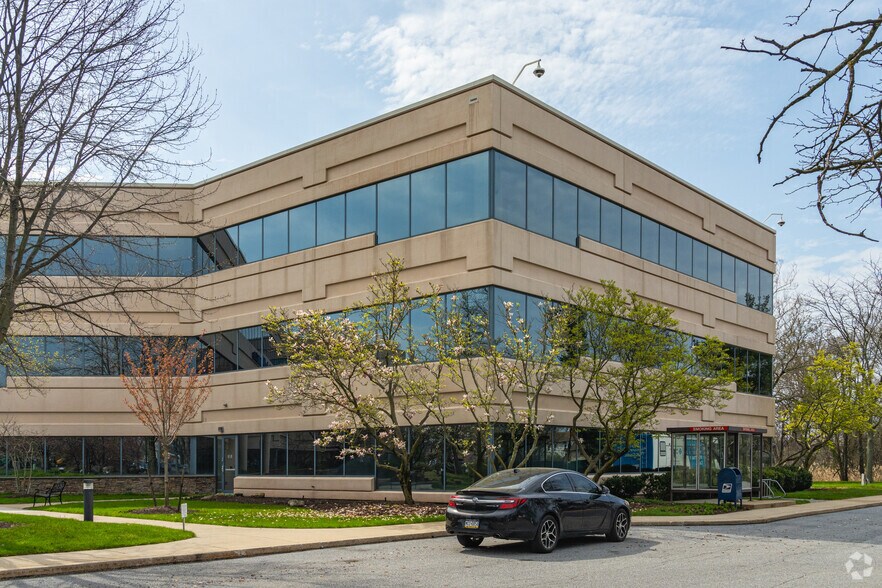 More Photos Of 100 Stevens Dr, Lester Unknown For Lease