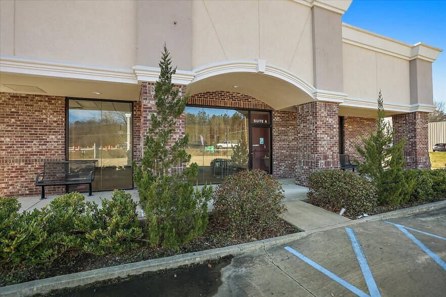 More Photos Of 2799 Highway 49 S, Florence Freestanding For Lease