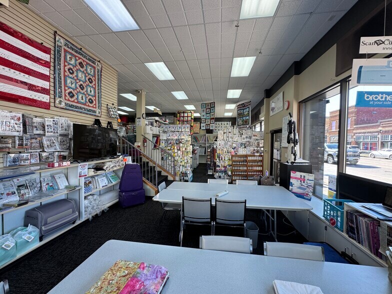 More Photos Of 223 E Main Ave, Bismarck Showroom For Sale