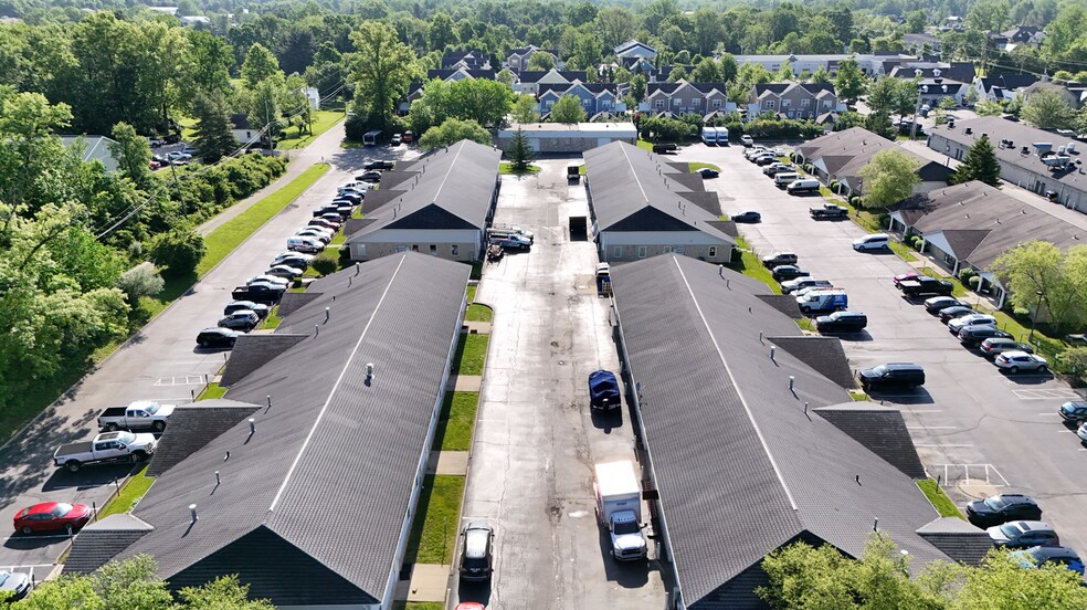 More Photos Of 10-106 Village Pointe Dr, Powell Flex For Lease