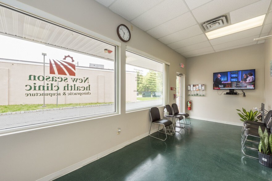 More Photos Of 12 Snowhill St, Spotswood Freestanding For Lease