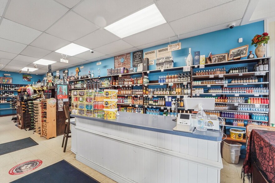 More Photos Of 126 S Cayuga St, Ithaca General Retail For Sale