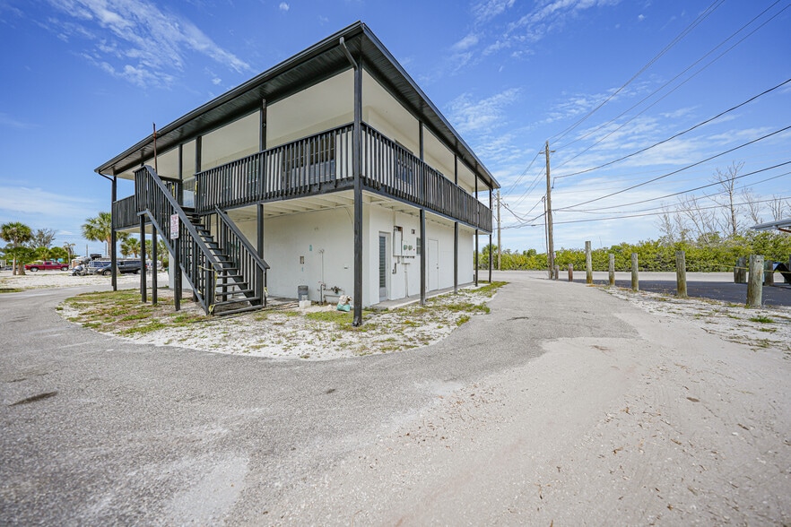 More Photos Of 1261 Beach Rd, Englewood Storefront Retail Residential For Sale