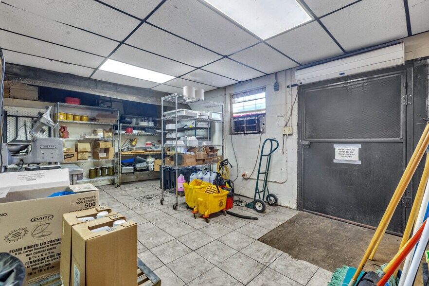 More Photos Of 2201 Kermit Hwy, Odessa Restaurant For Sale