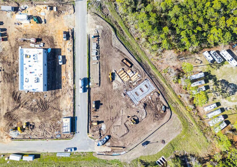 More Photos Of US-98 & N Alf Coleman Rd, Panama City Beach Auto Repair For Sale