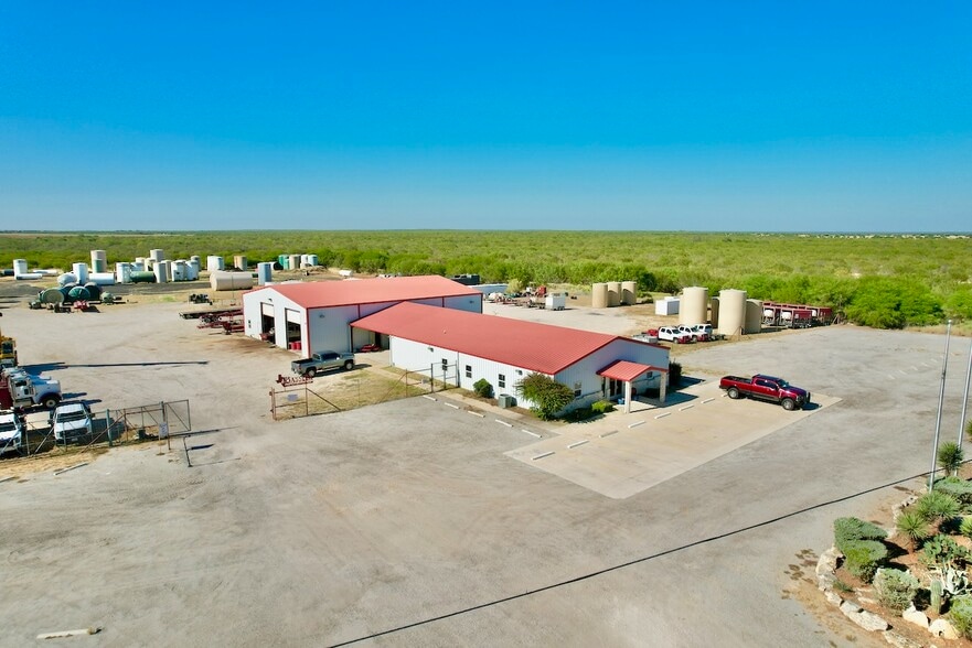 Primary Photo Of 14800 IH 35, Dilley Industrial For Sale