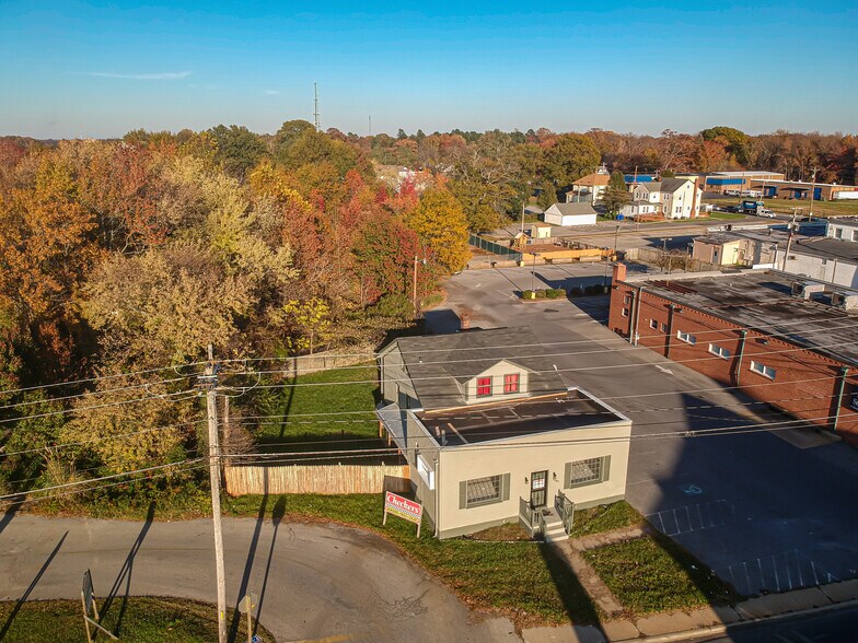 More Photos Of 3040 Leonardtown Rd, Waldorf Freestanding For Sale