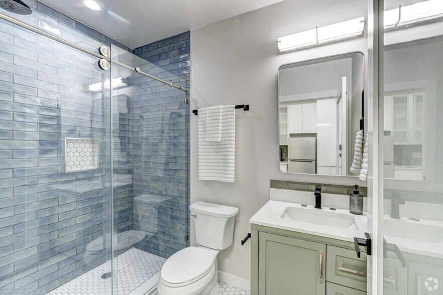 More Photos Of 9800 Centre Pky, Houston Office For Lease