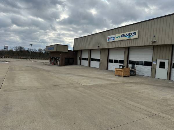 More Photos Of 193 Automotive Dr, Richmond Auto Dealership For Lease